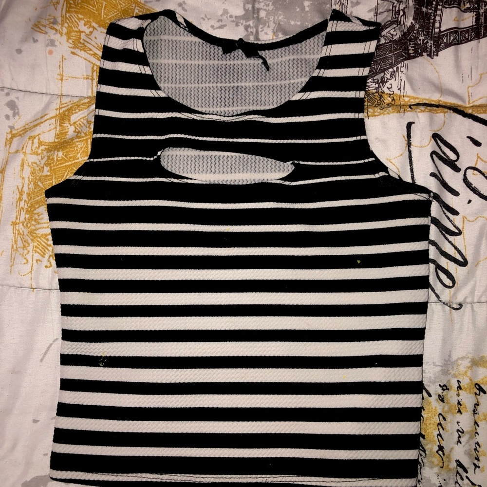Shirt with lines